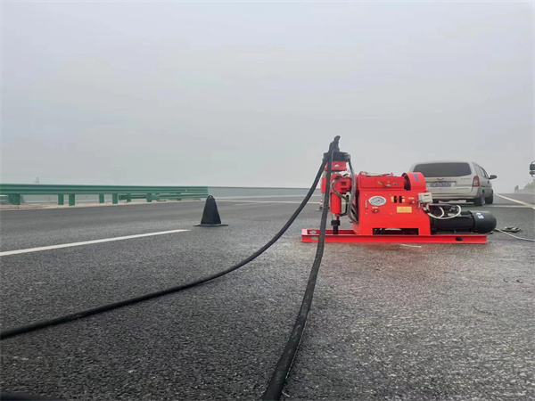 牧野马路路基路面开裂下沉注浆加固灌浆